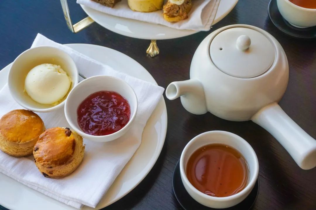 【(不含香槟)】06488/2位--上海艾迪逊酒店双人下午茶,俯瞰外滩!