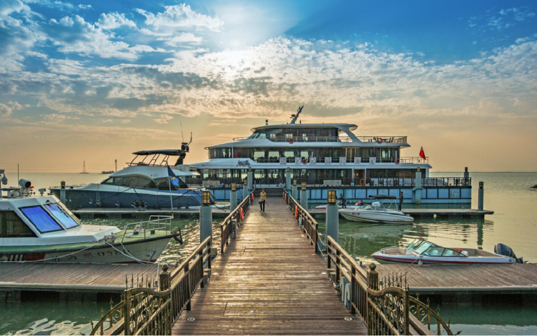 06788/晚--苏州东太湖大酒店景观露台客房单晚套餐(含早不含温泉)